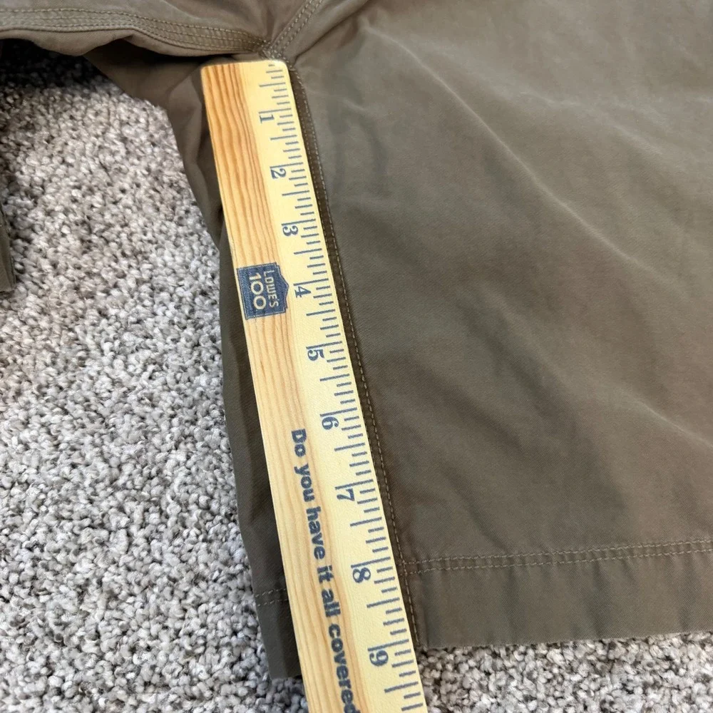 The North Face Mens 40 Olive Green Hiking Shorts Cotton Nylon Blend Outdoor